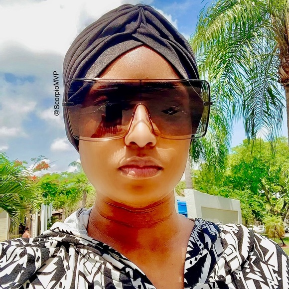 Accessories - 😻 𝐖𝐢𝐥𝐝 𝐚𝐭 𝐇𝐞𝐚𝐫𝐭 🔥 
New Black Frames